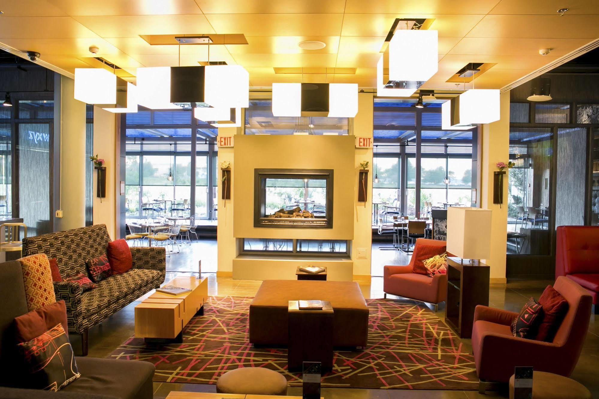 Aloft Bogota Airport Hotel Exterior photo
